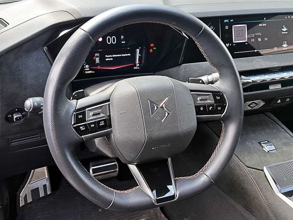 DS Automobiles 4 1.5 Bluehdi 5p año 2025
