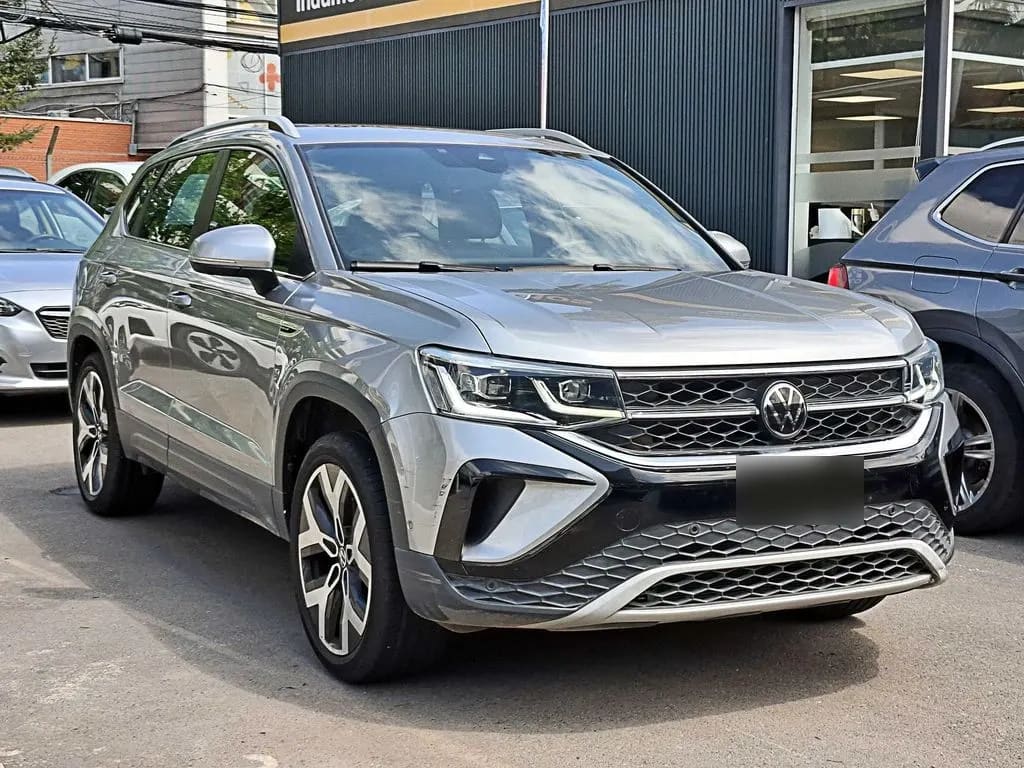Volkswagen Taos Tsi 4x2 1.4 At año 2024