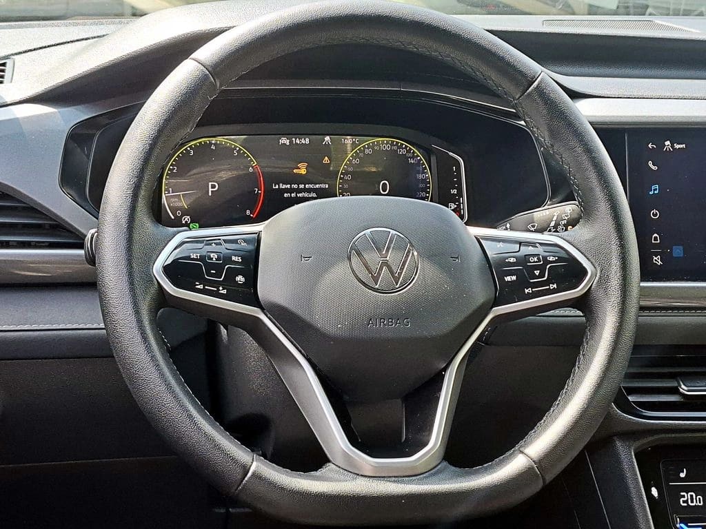 Volkswagen Taos Tsi 4x2 1.4 At año 2024