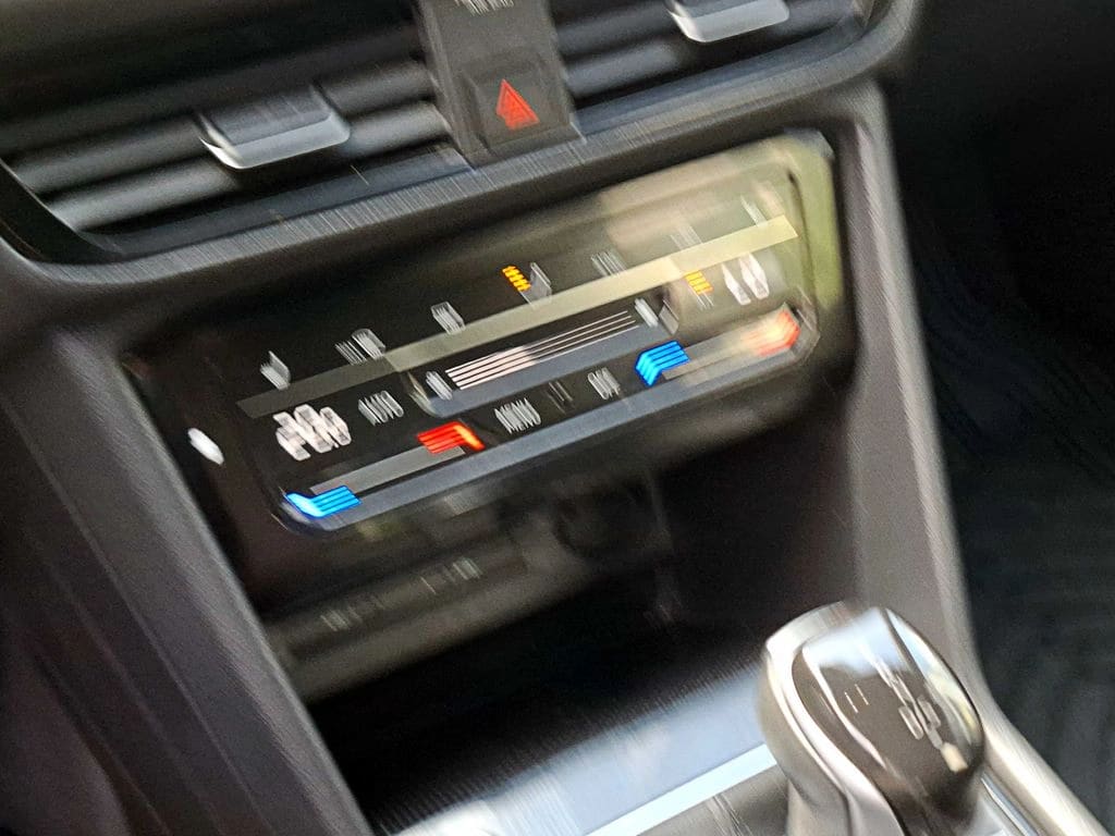 Volkswagen Taos Tsi 4x2 1.4 At año 2024