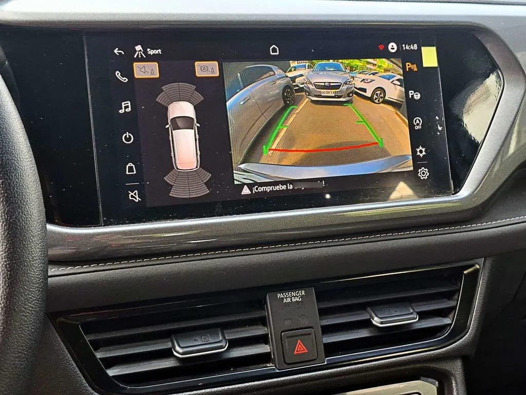 Volkswagen Taos Tsi 4x2 1.4 At año 2024