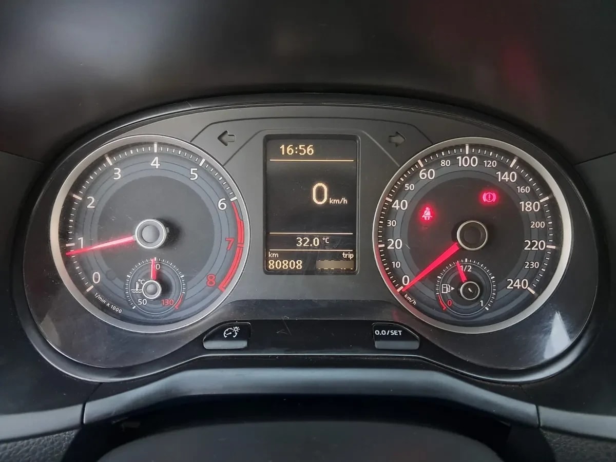 VOLKSWAGEN GOL  año 2017