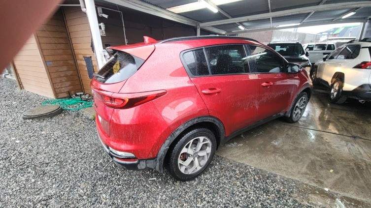 Kia Sportage 2.0 Lx 2wd 6mt 5p año 2020