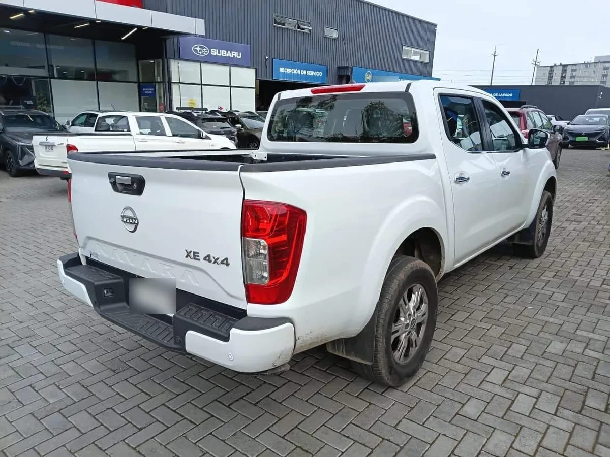 Nissan Navara 2.3d Xe Diesel 4x4 Dob.cab. Mt 4p año 2024