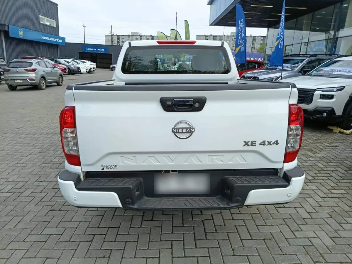 Nissan Navara 2.3d Xe Diesel 4x4 Dob.cab. Mt 4p año 2024
