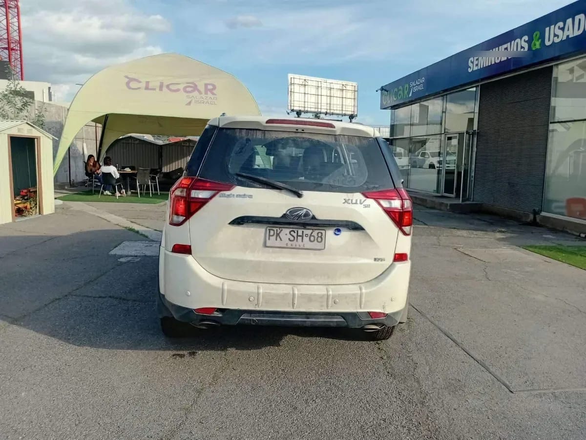 Mahindra Xuv500 2.2 W6 4x2 Mt 5p año 2020