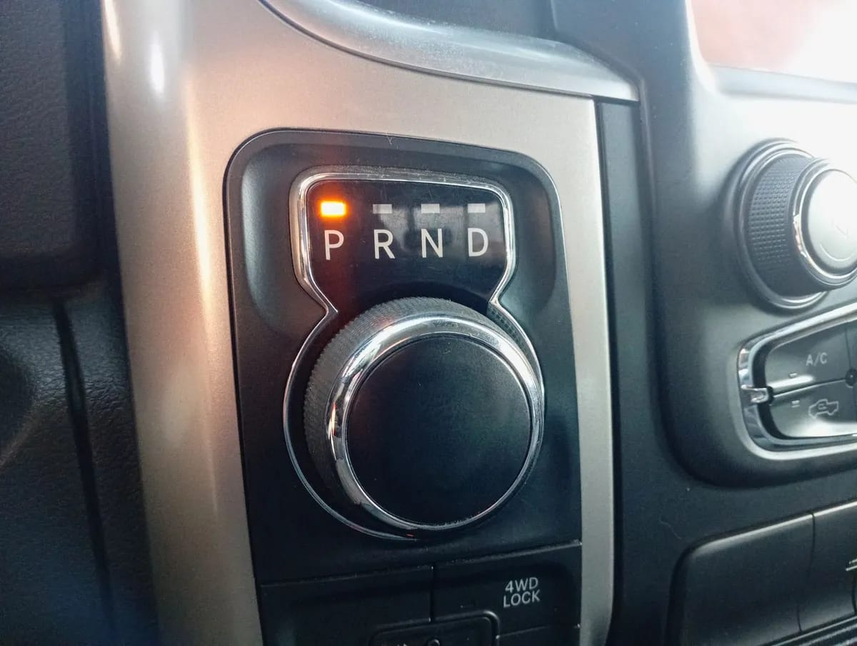 Ram 1500 3.6 Slt 4x4 Quad Cab Dob. Cab. At 4p año 2019