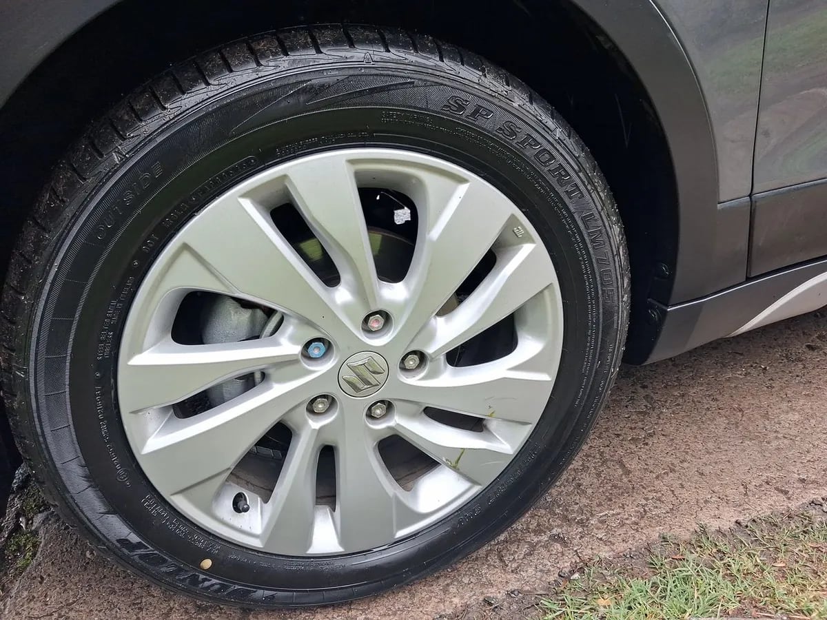 Suzuki S-Cross 1.6 Glx 4x2 At 5p año 2021