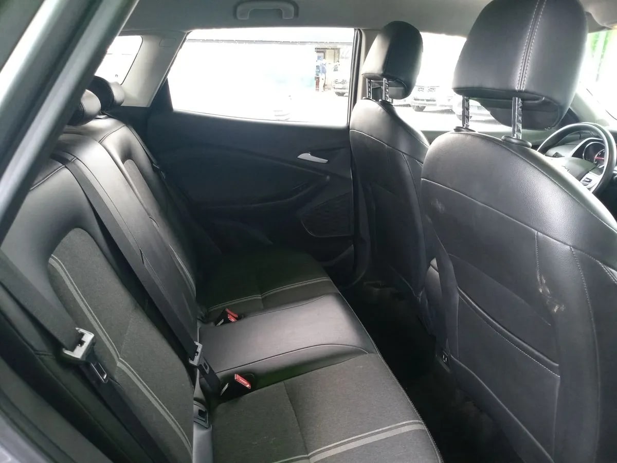Chevrolet Tracker 1.2t Ltz Fwd Mt 5p año 2021