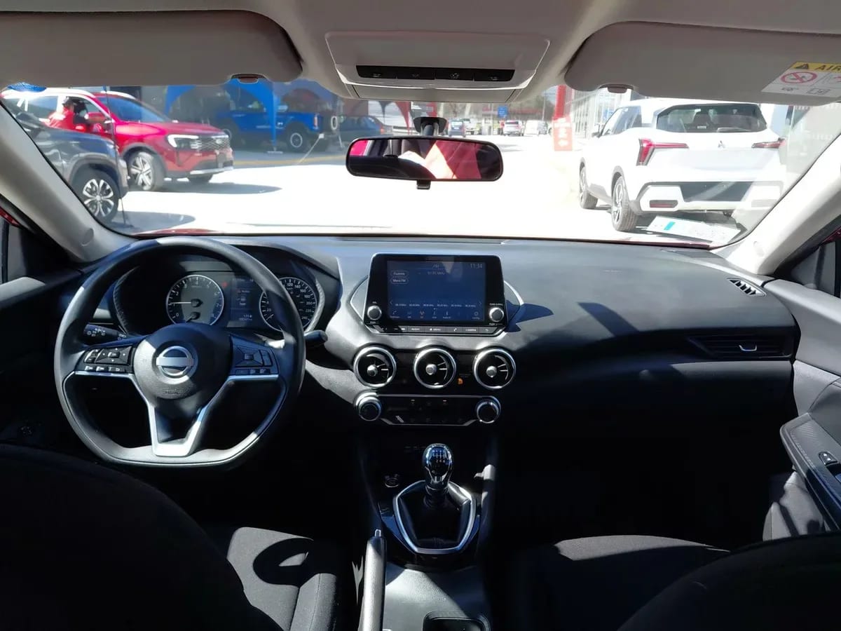Nissan Sentra 2.0 Sense 4x2 Mt 4p año 2022