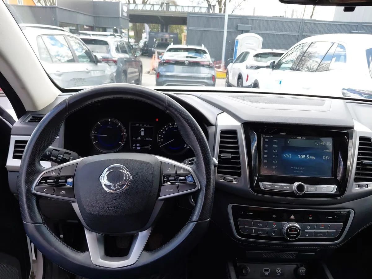 Ssangyong Rexton 2.2 Diesel 4x4 Yrx311 Mt 5p año 2019