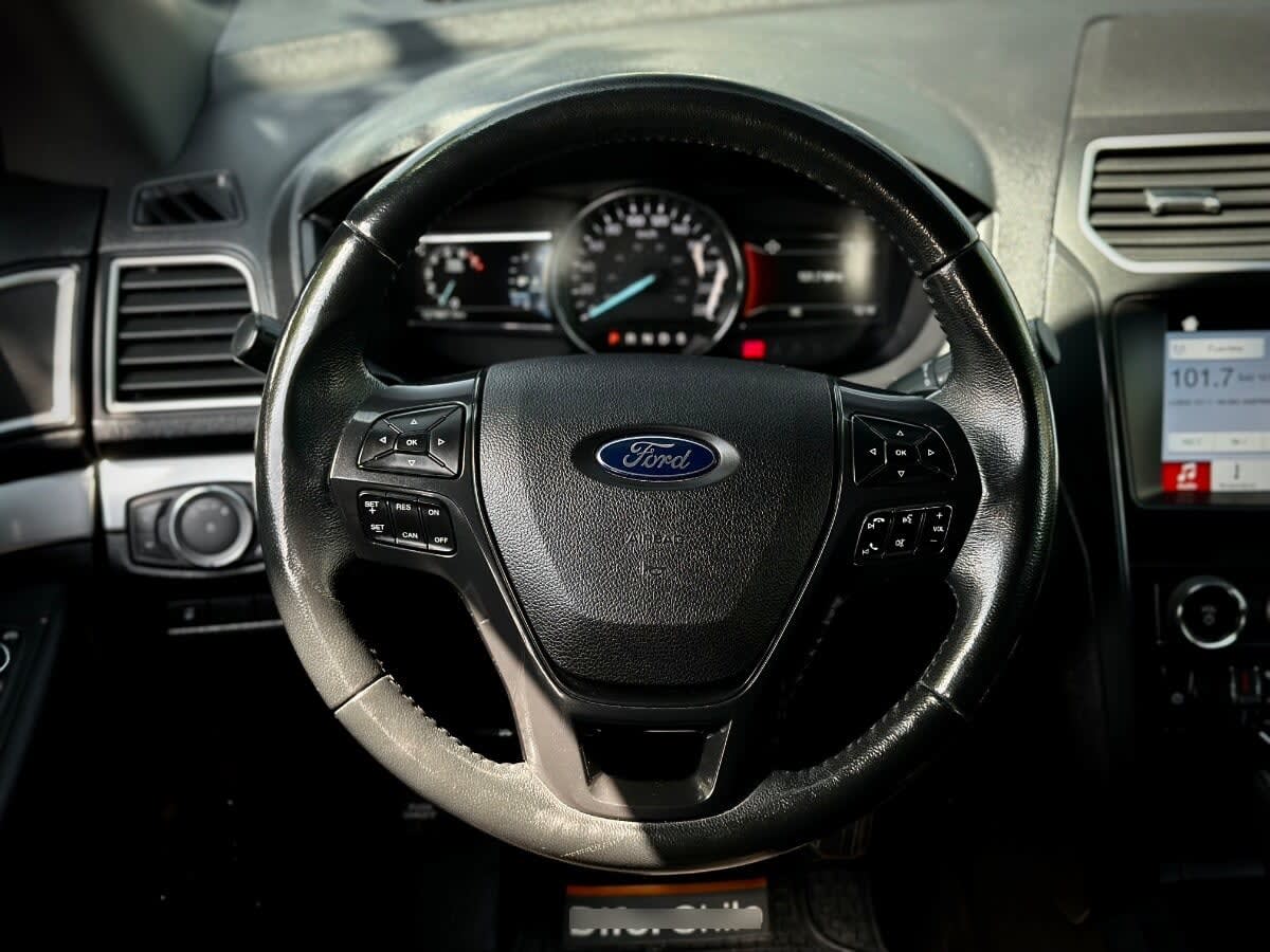 Ford Explorer Xlt año 2018