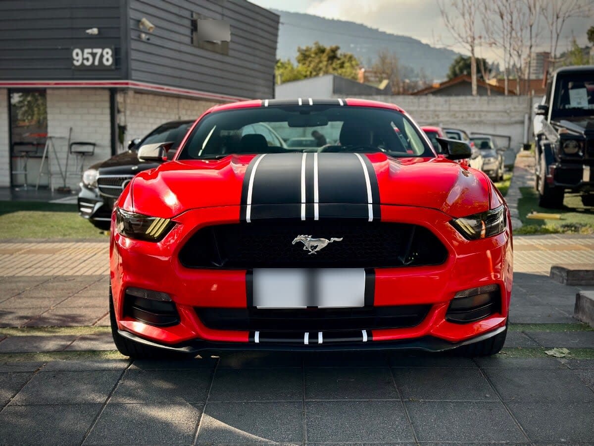 Ford Mustang 3.7 V6 año 2015