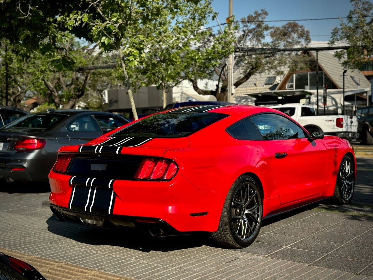 Ford Mustang 3.7 V6 año 2015