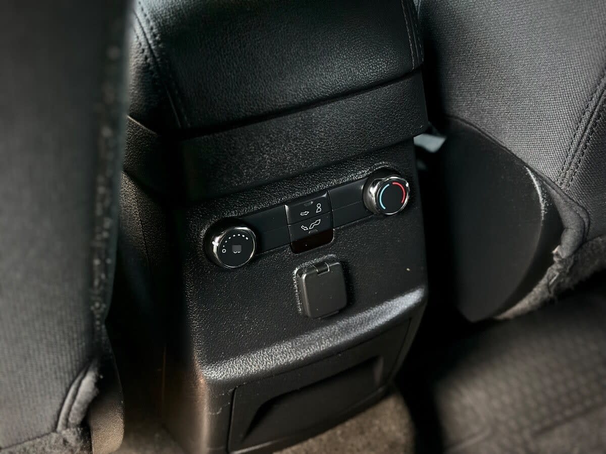 Ford Explorer Xlt año 2018