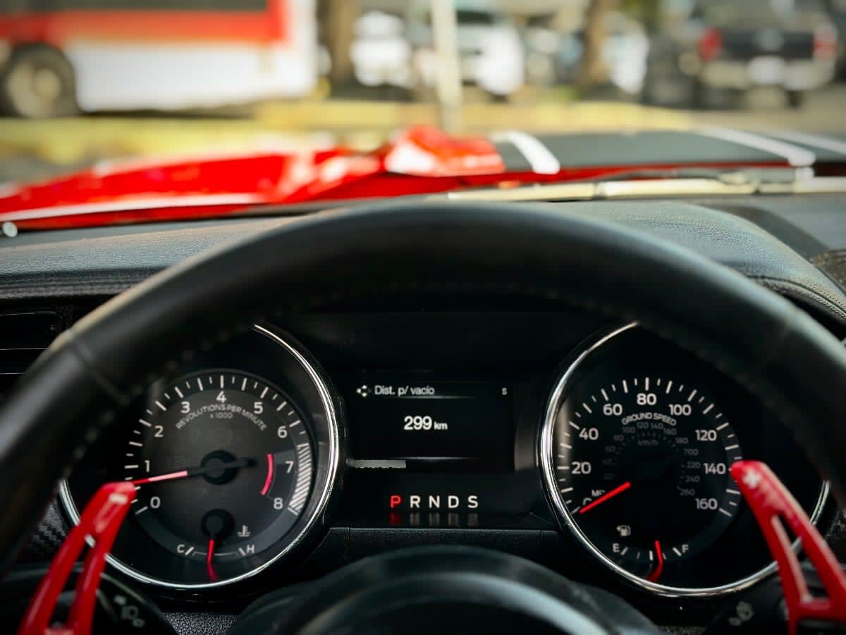 Ford Mustang 3.7 V6 año 2015