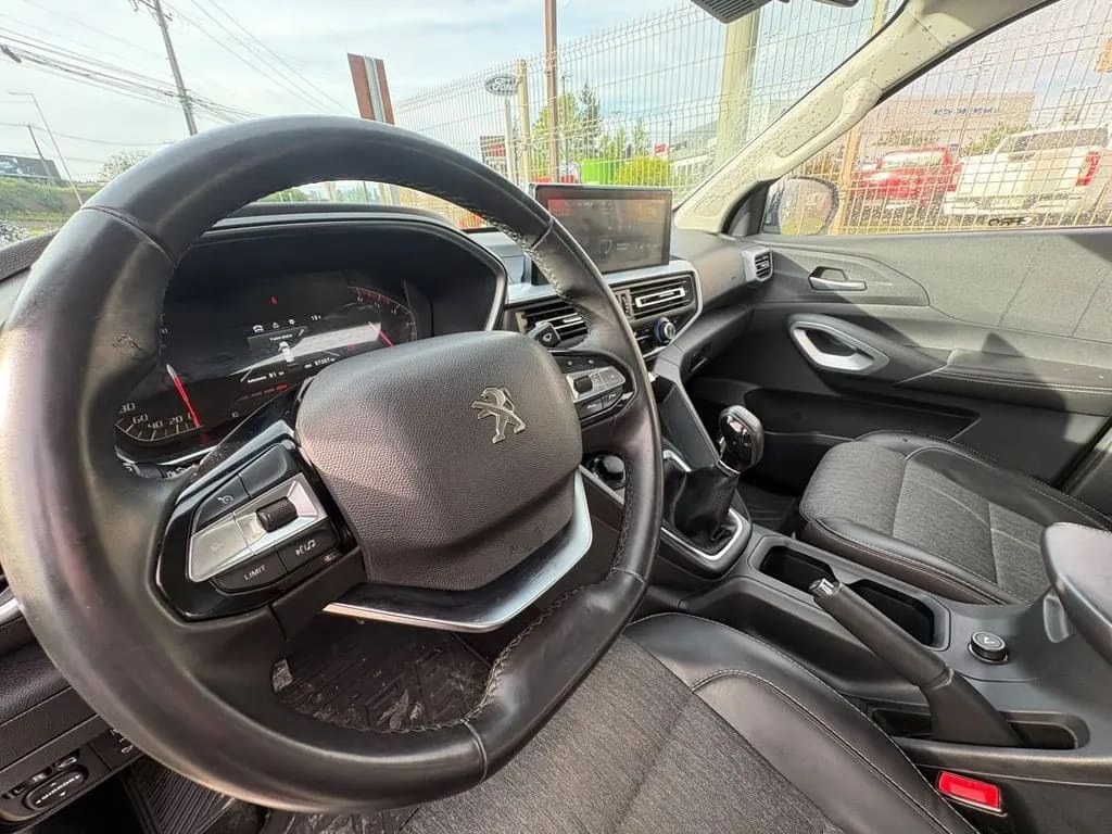Peugeot Landtrek 1.9 4x4 Mt año 2023