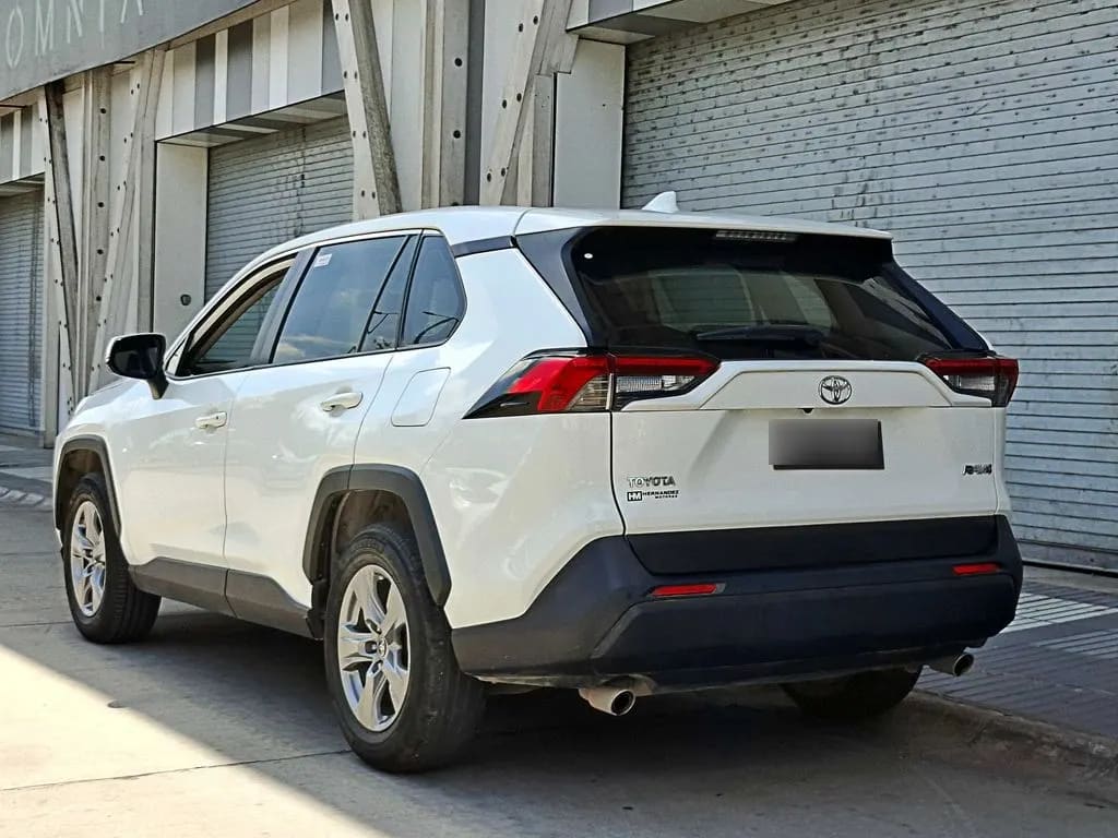 Toyota Rav4 Le año 2023