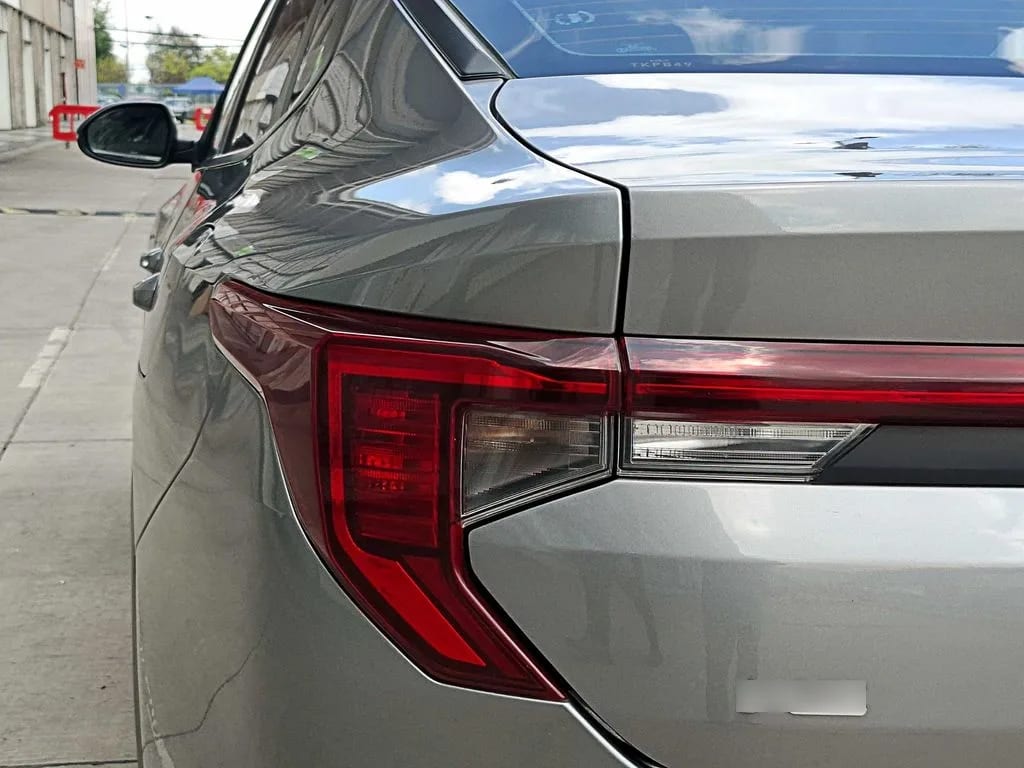 Kia K3 1.6 Ex 4x2 Mt 4p año 2024