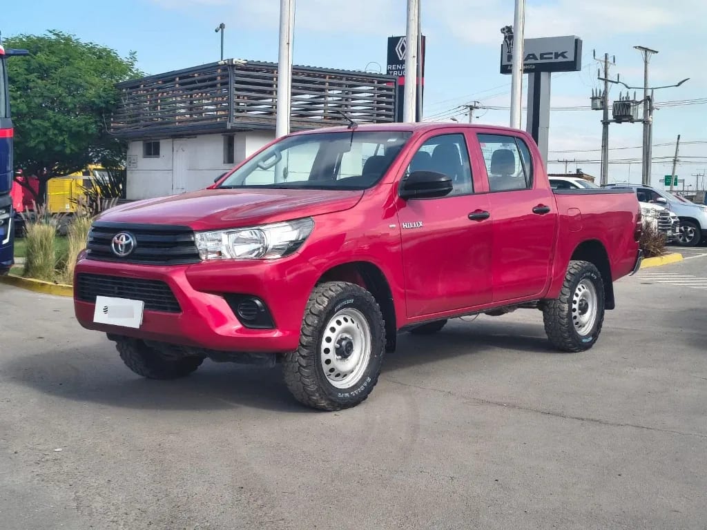 Toyota Hilux Dc 4x4 2.4 D Dx Mt año 2024
