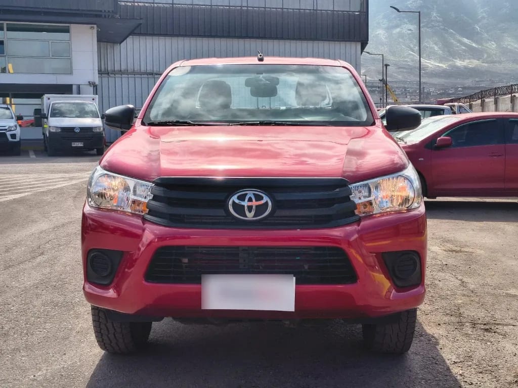 Toyota Hilux Dc 4x4 2.4 D Dx Mt año 2024