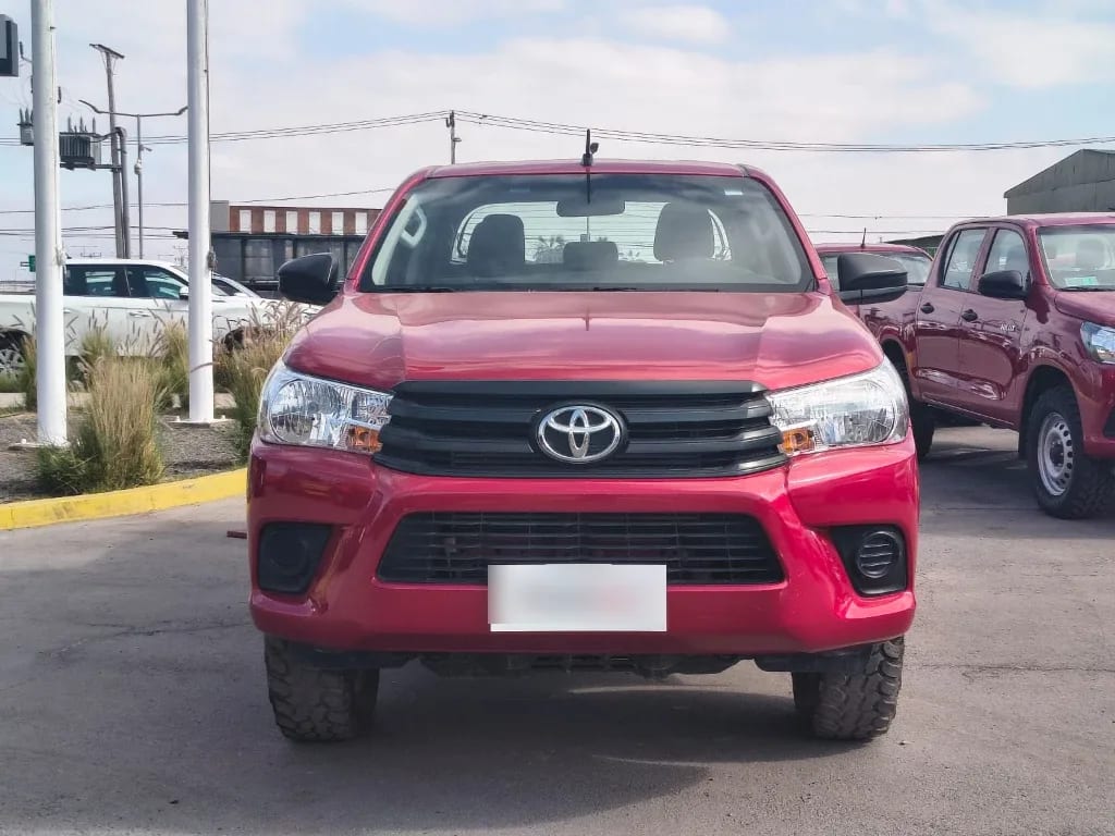 Toyota Hilux Dc 4x4 2.4 D Dx Mt año 2024