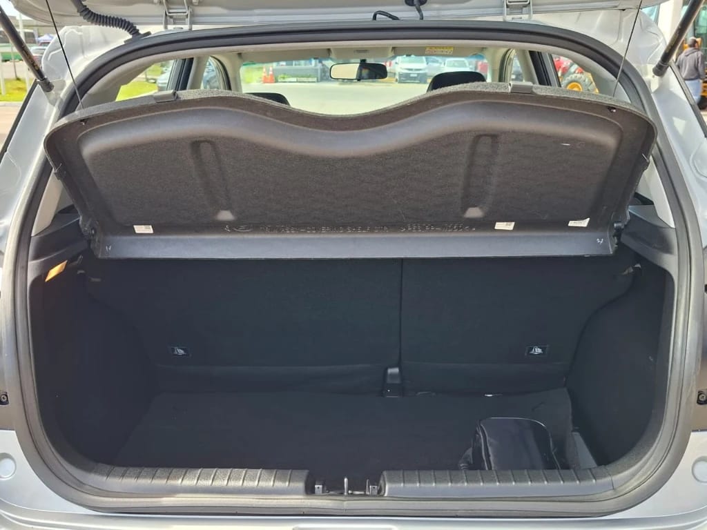 Hyundai Grand I10 Ai3 Hb 1.2 Mt Plus año 2025