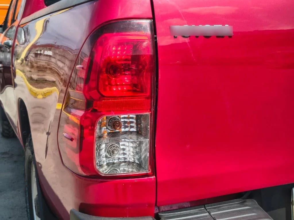 Toyota Hilux Dc 4x4 2.4 D Dx Mt año 2024
