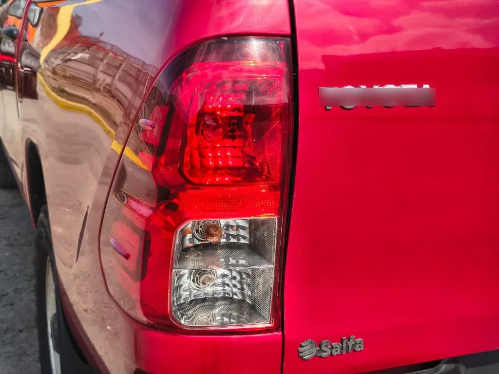 Toyota Hilux Dc 4x4 2.4 D Dx Mt año 2024