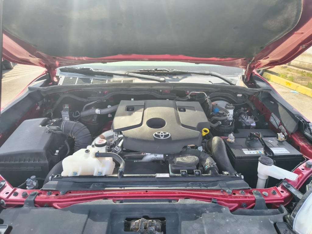 Toyota Hilux Dc 4x4 2.4 D Dx Mt año 2024