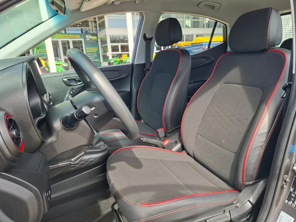 Hyundai Grand I10 Ai3 Hb 1.2 Mt Plus año 2025
