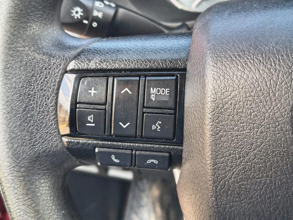 Toyota Hilux Dc 4x4 2.4 D Dx Mt año 2024