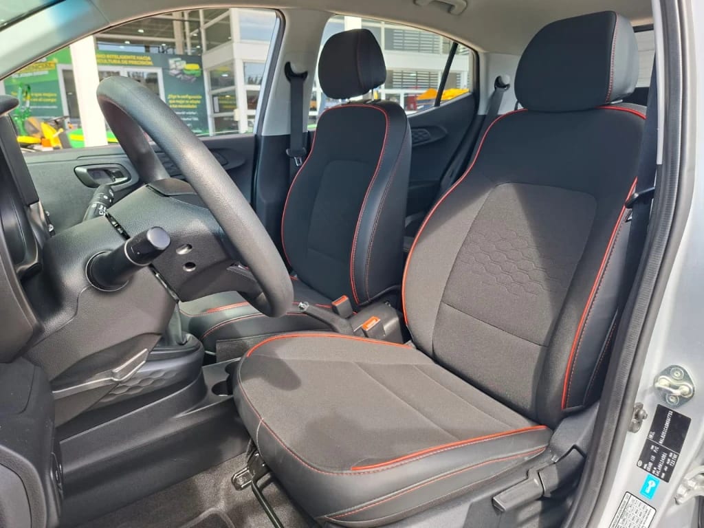 Hyundai Grand I10 Ai3 Hb 1.2 Mt Plus año 2025