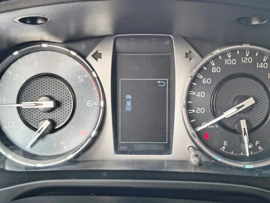 Toyota Hilux Dc 4x4 2.4 D Dx Mt año 2024