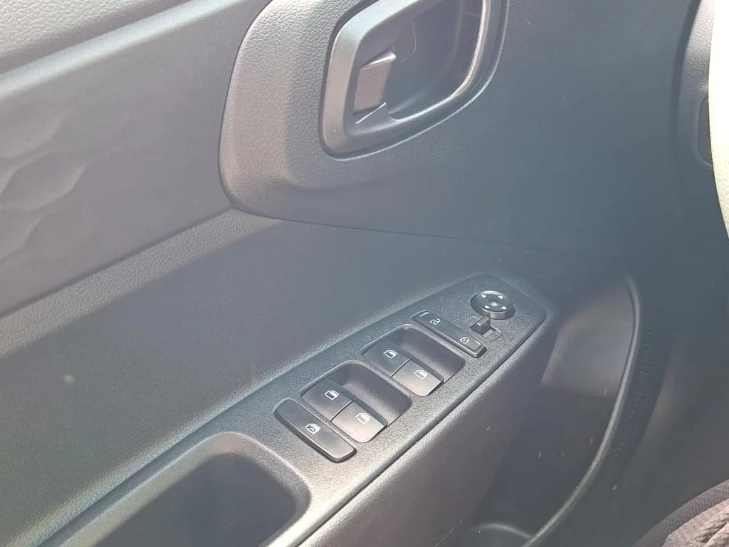 Hyundai Grand I10 Ai3 Hb 1.2 Mt Plus año 2025