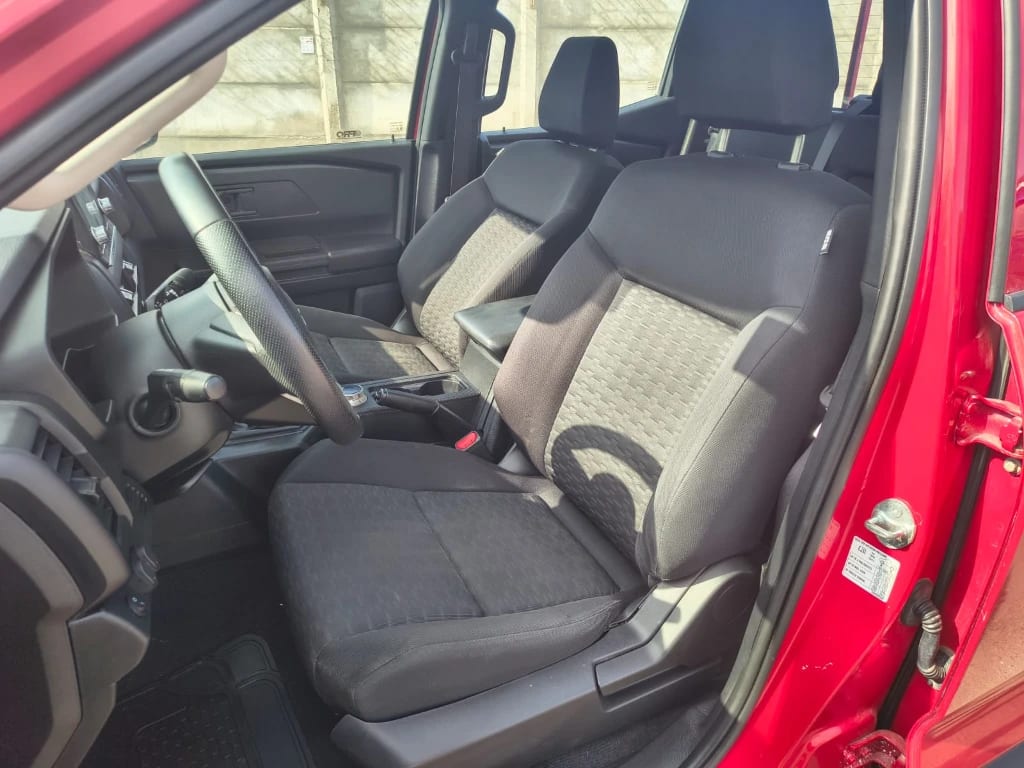 Mitsubishi L200 Katana D/c 2.4 Tdi Mt Xrt 4x4 año 2024