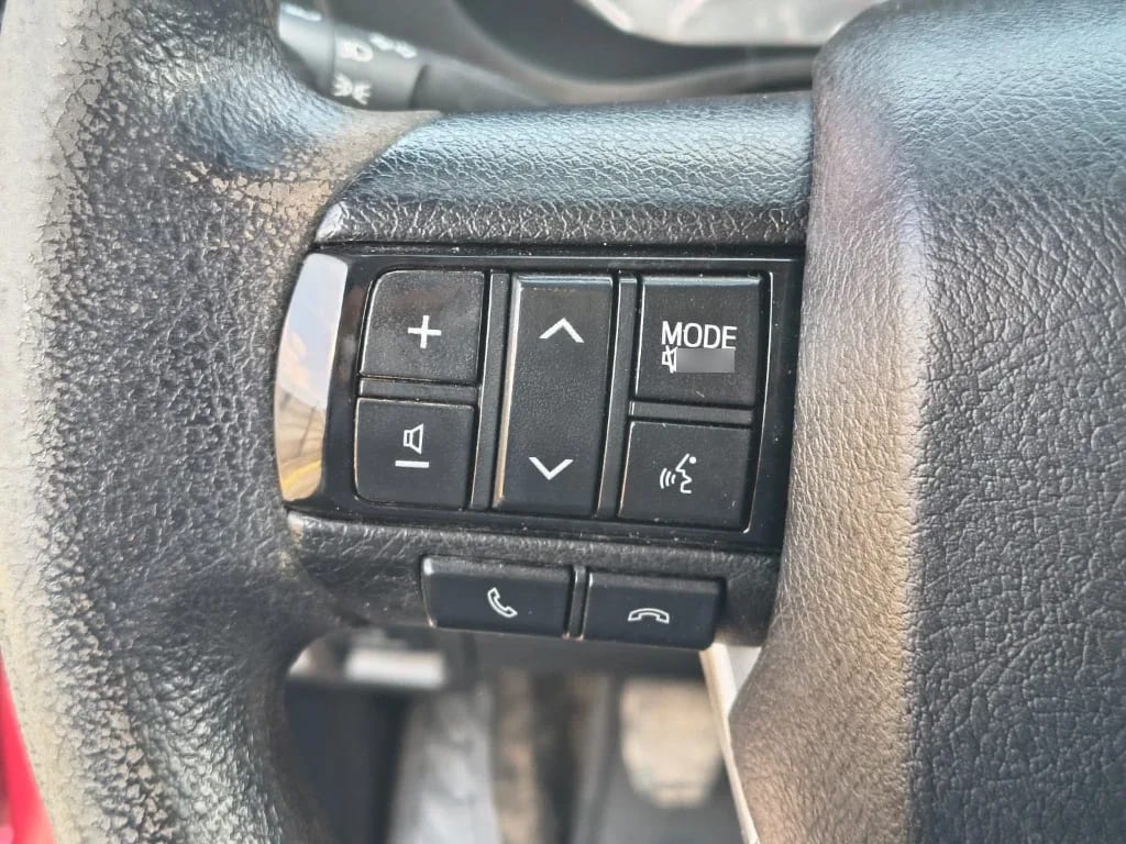 Toyota Hilux Dc 4x4 2.4 D Dx Mt año 2024