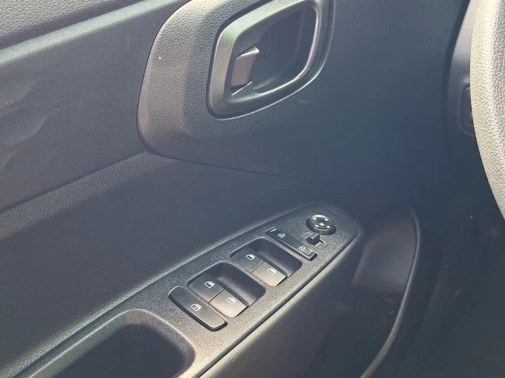 Hyundai Grand I10 Ai3 Hb 1.2 Mt Plus año 2025