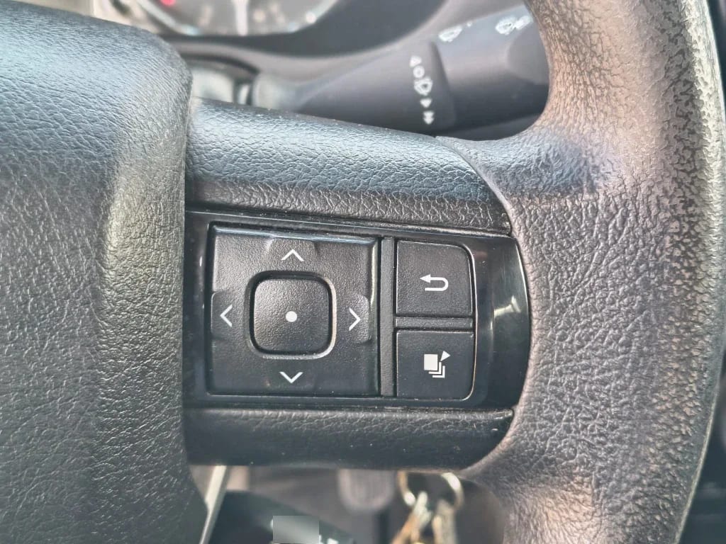 Toyota Hilux Dc 4x4 2.4 D Dx Mt año 2024