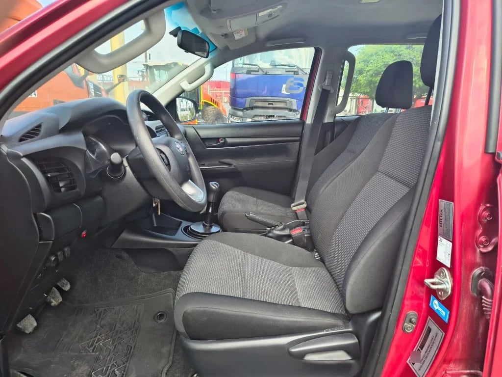 Toyota Hilux Dc 4x4 2.4 D Dx Mt año 2024