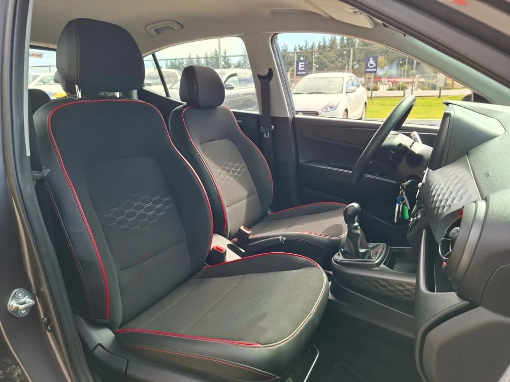 Hyundai Grand I10 Ai3 Hb 1.2 Mt Plus año 2025