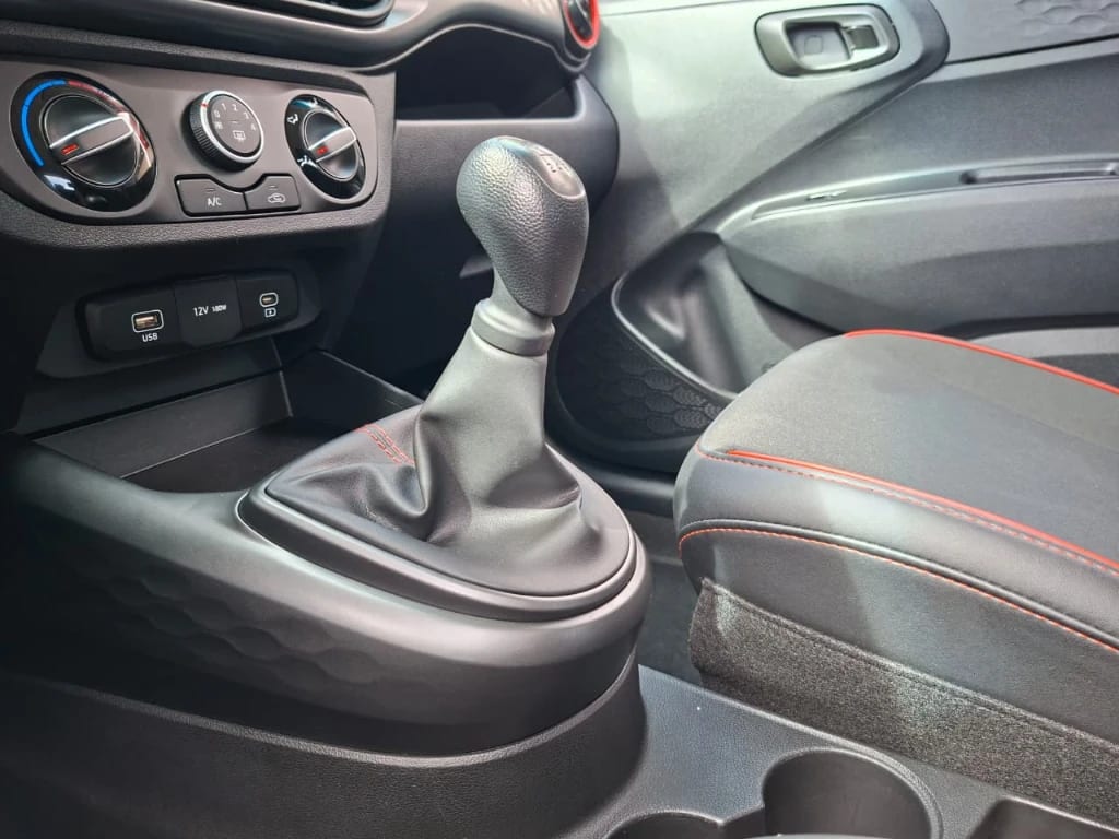 Hyundai Grand I10 Ai3 Hb 1.2 Mt Plus año 2025