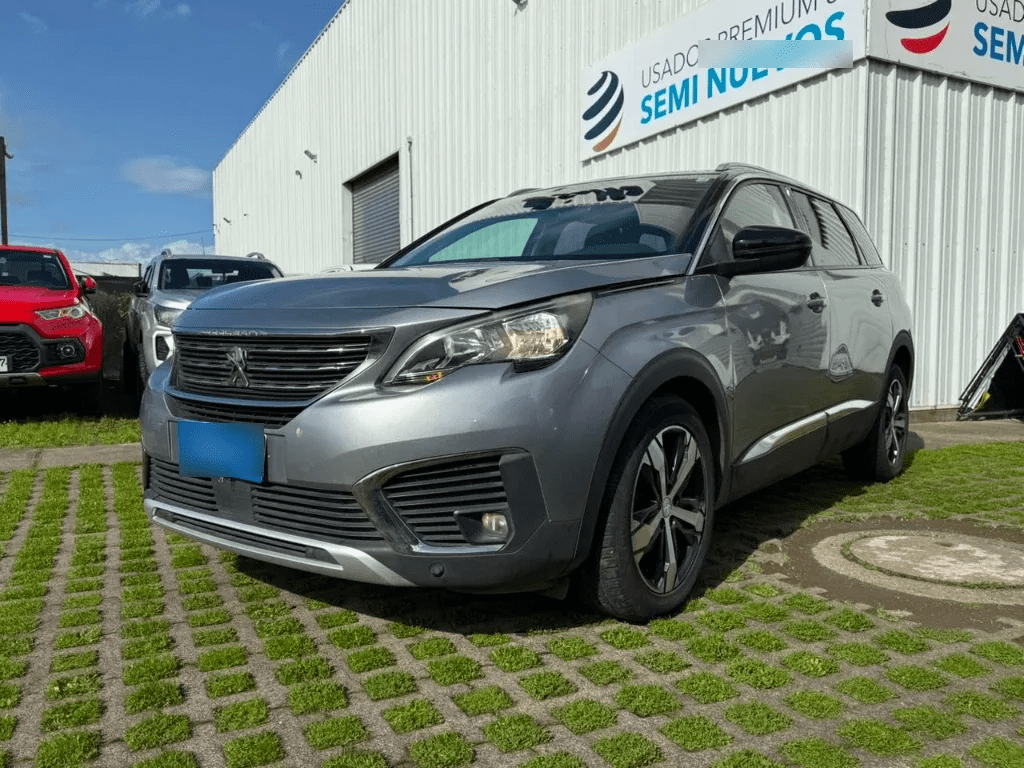 Peugeot 5008 1.6 Allure E-Hdi Diesel 4x2 At 5p año 2018 Peugeot 5008 1.6 Allure E-Hdi Diesel 4x2 At 5p año 2018