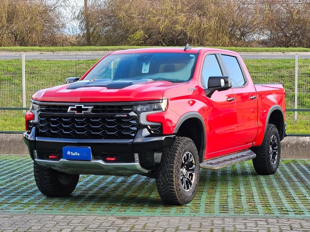 Chevrolet Silverado 6.2 Zr2 4x4 At 4p año 2023