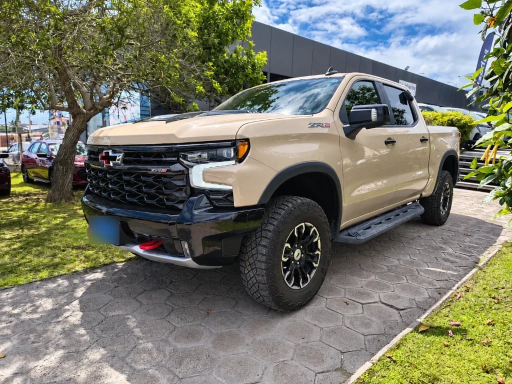 Chevrolet Silverado 6.2 Zr2 At 4x4 año 2023 Chevrolet Silverado 6.2 Zr2 At 4x4 año 2023