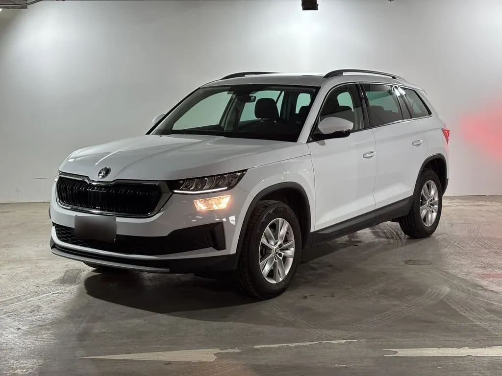 Skoda Kodiaq Fl 1.4 Tsi At - Ambition año 2025 Skoda Kodiaq Fl 1.4 Tsi At - Ambition año 2025