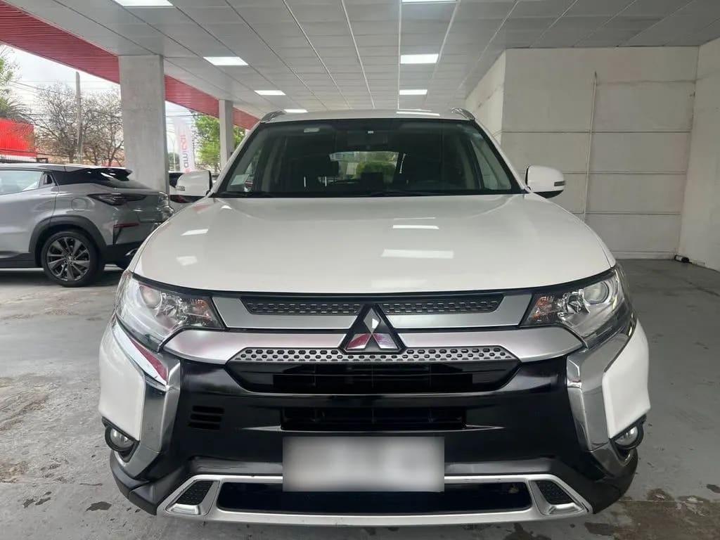 Mitsubishi Outlander Cvt 2.0 Aut año 2022
