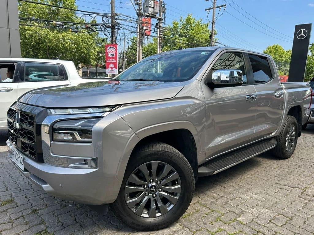 Mitsubishi L200 Dakar Xr 4x4 2.4 Aut año 2025 Mitsubishi L200 Dakar Xr 4x4 2.4 Aut año 2025