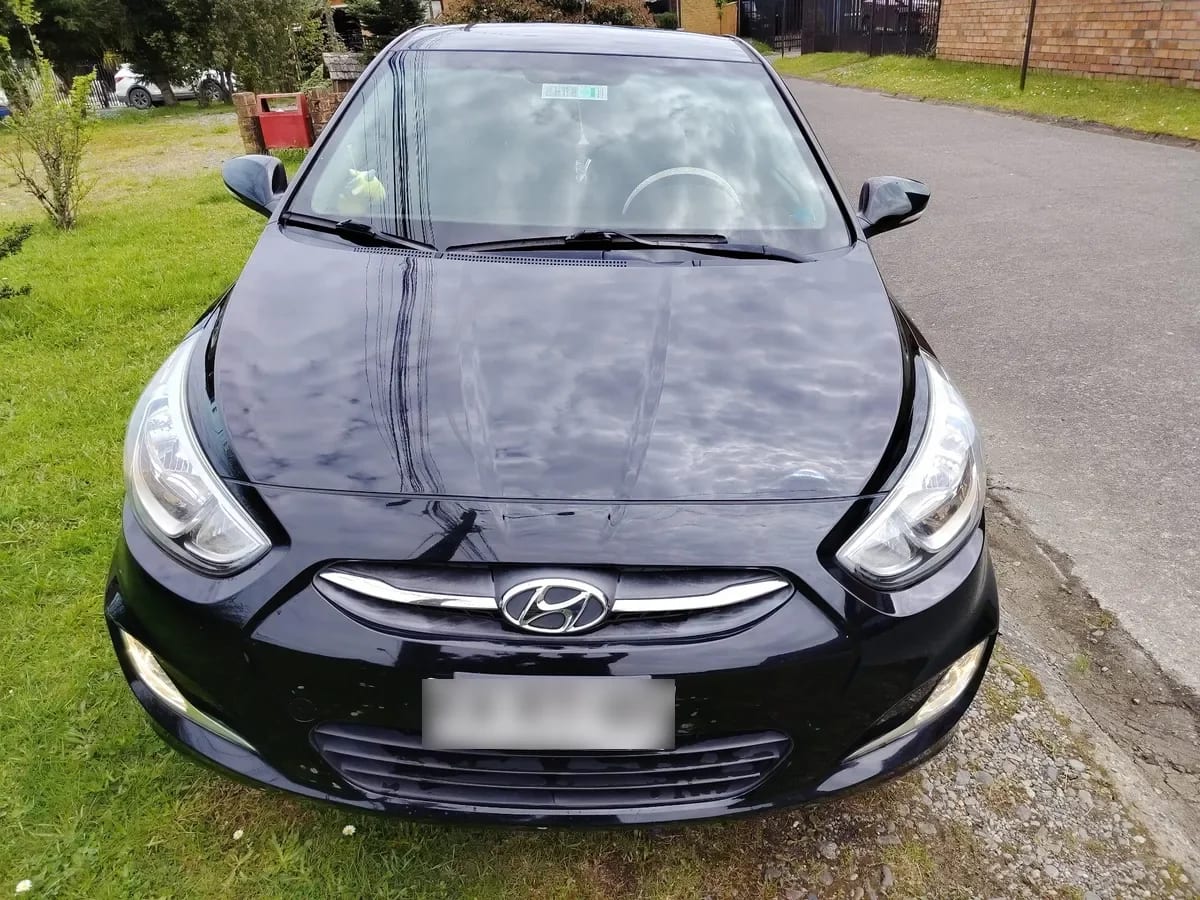 HYUNDAI ACCENT 1.6 Rb Gl Ac 2ab Mt 4x2 año 2019 HYUNDAI ACCENT 1.6 Rb Gl Ac 2ab Mt 4x2 año 2019