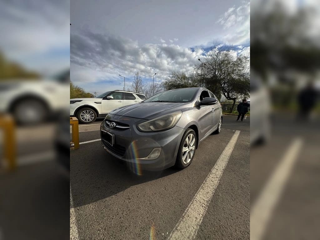 Hyundai Accent 1.4 Gl Rb 4x2 Sdn Ac 2ab Mt 4p año 2017 Hyundai Accent 1.4 Gl Rb 4x2 Sdn Ac 2ab Mt 4p año 2017